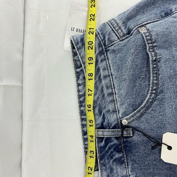 FOREVER 21 Women's High Rise Denim Shorts Distressed Frayed Hem Size 20 NWT - Picture 6 of 12